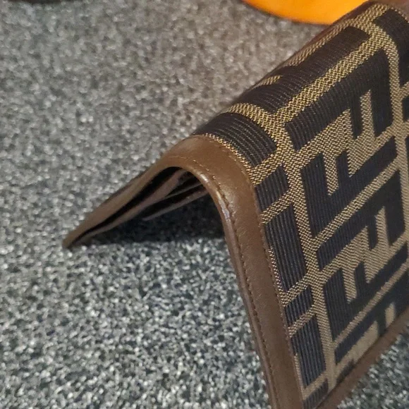 Fendi Mens Wallet - Picture 8 of 12